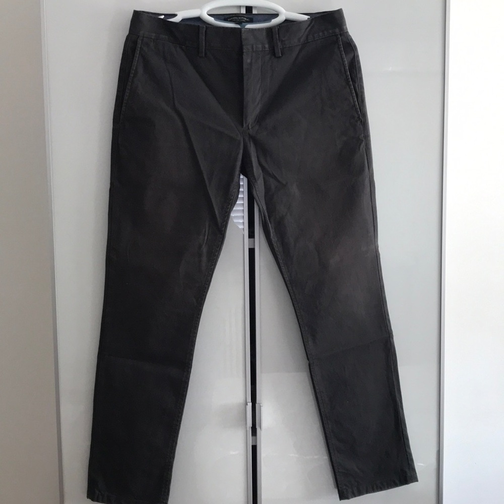 Banana Republic Fulton Chino
